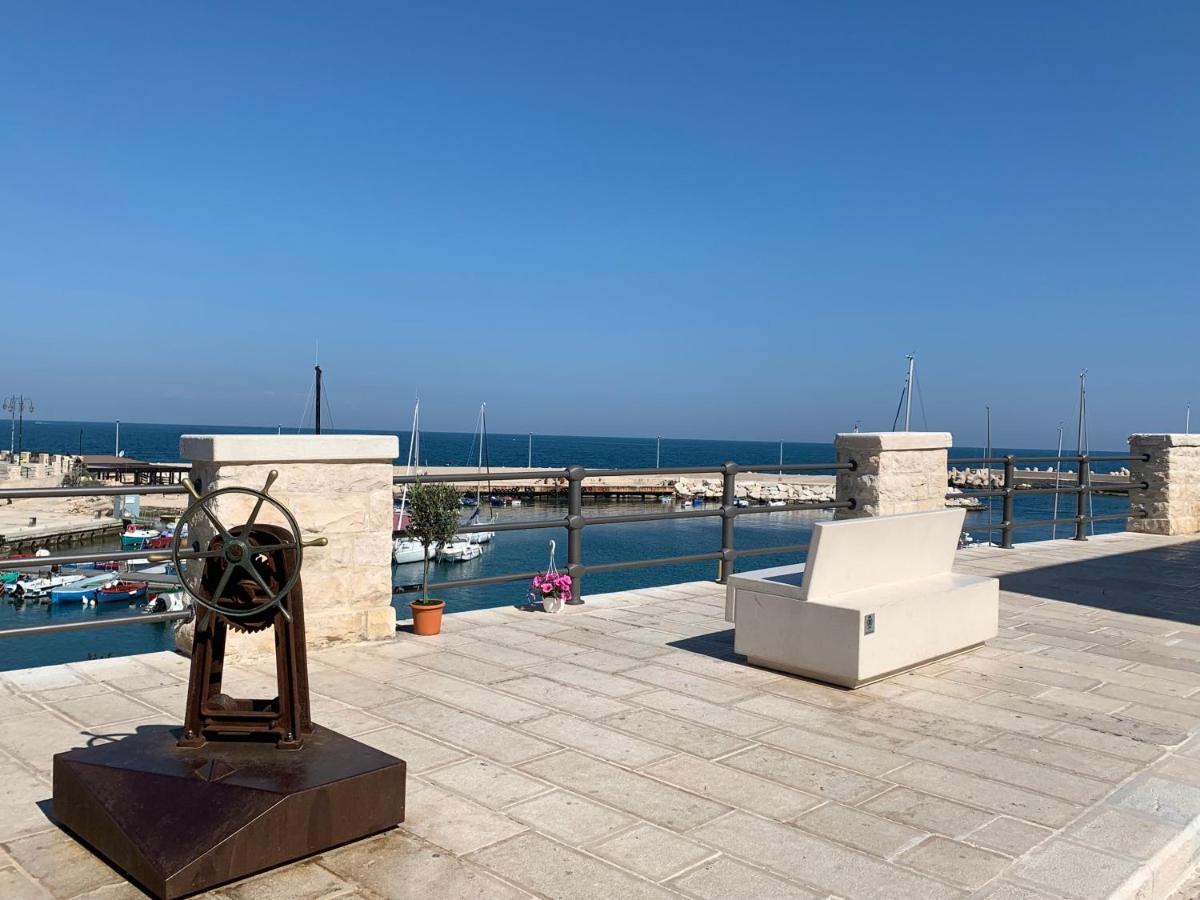 Palazzo Morola XIV Century Apartment Giovinazzo Exterior photo